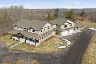 Detached House for Sale, 190 Lakeshore Rd, Brighton, ON Detached House for Sale, 190 Lakeshore Rd, Brighton, ON