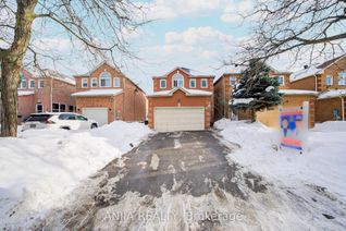 House for Sale, 17 Kenborough Ct, Markham, ON