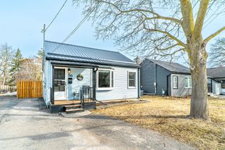 Detached House for Sale, 56 Glenelg St E, Kawartha Lakes, ON