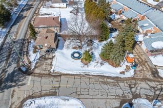 Detached House for Sale, 60 West Rd W, Huntsville, ON