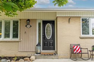 Bungalow for Sale, 920 Greenwood Cres, Whitby, ON