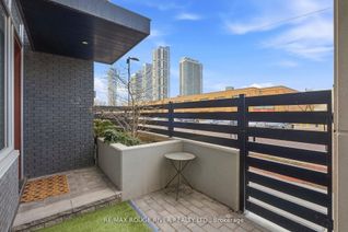 Condo Townhouse for Sale, 2908 Highway 7 N/A #Th 104, Vaughan, ON