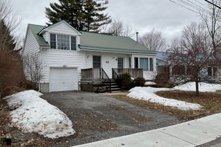 Sidesplit for Sale, 294 St George St, Mississippi Mills, ON