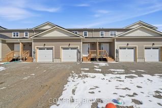 Townhouse for Sale, 31 McConnell Cres, Bracebridge, ON