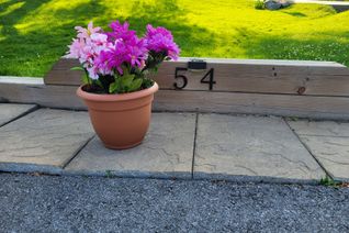Sidesplit for Sale, 54 Valley Rd, St. Catharines, ON