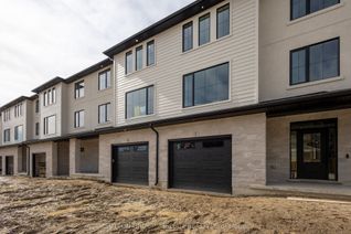 Freehold Townhouse for Sale, 233 Upper Queen St #4, Thames Centre, ON