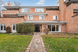 Condo Townhouse for Sale, 55 Whitemarl Dr #Unit 10, Rockcliffe Park, ON