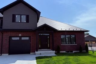 Townhouse for Sale, 8 GOLF LINKS Rd #Unit 4, Kincardine, ON