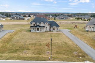 Detached House for Sale, 255 Amos Dr, Caledon, ON