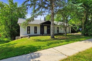 Detached House for Sale, 1000 Elgin St, Newmarket, ON