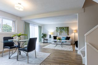 Condo for Sale, 2605 Woodchester Dr #57, Mississauga, ON