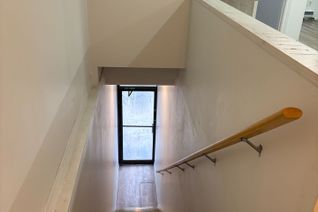 Freehold Townhouse for Rent, 422 Queen St W St #Upper Unit, Toronto, ON Freehold Townhouse for Rent, 422 Queen St W St #Upper Unit, Toronto, ON