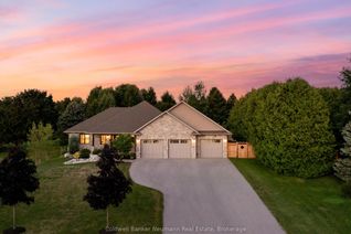 Bungalow for Sale, 45 Amalia Cres, Centre Wellington, ON