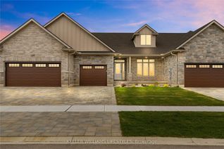 Bungalow for Sale, 110 LENEVE St, Lambton Shores, ON