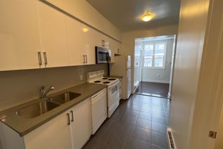 Triplex for Rent, 159 Montrose Ave #Unit 1, Toronto, ON