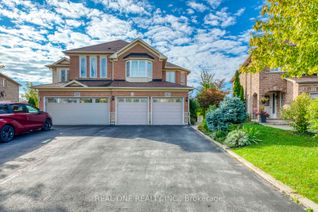 Semi-Detached House for Sale, 2112 Redstone Cres, Oakville, ON