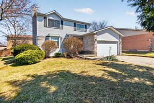 Detached House for Sale, 346 Darlington Cres, Newmarket, ON