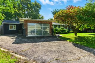 Detached House for Sale, 230 South Service Rd, Mississauga, ON