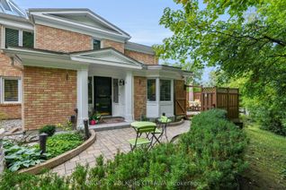 Townhouse for Sale, 65 Whitemarl Dr #1, Rockcliffe Park, ON