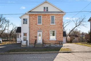 Duplex for Sale, 84 Bank St N, Renfrew, ON