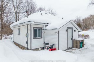Bungalow for Sale, 196 Main St W, Huntsville, ON