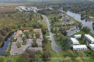 Condo Townhouse for Sale, 4 Paradise Blvd #Unit 4, Ramara, ON