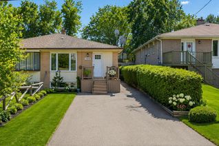 Bungalow for Rent, 708 Mountview Pl, Newmarket, ON