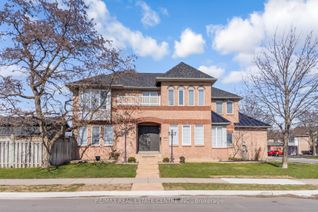 House for Sale, 51 Pebblestone Cir, Brampton, ON