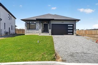 Bungalow for Sale, 6192 Curlin Cres, Niagara Falls, ON