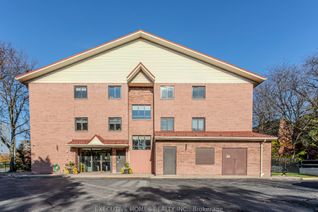 Townhouse for Sale, 1275 Cornerbrook Pl #102, Mississauga, ON