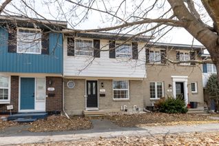 Townhouse for Sale, 71 Monterey Dr, South of Baseline to Knoxdale, ON