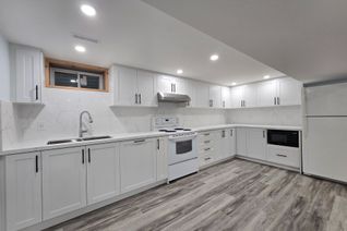 Apartment for Rent, 764 Elgin St, Newmarket, ON