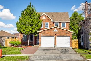 Detached House for Sale, 43 Piccadilly Rd, Richmond Hill, ON