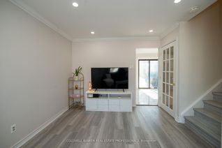Semi-Detached House for Sale, 781 Sunnypoint Dr, Newmarket, ON