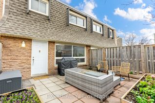 Condo Townhouse for Sale, 7 Viking Ct #406, Grimsby, ON