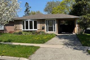 Bungalow for Rent, 8 Devins Dr #Main Floor, Aurora, ON