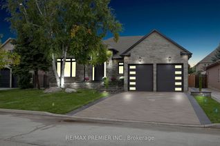 Detached House for Sale, 19 Polo Cres, Vaughan, ON