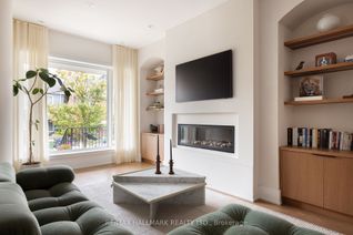 Detached House for Sale, 18 Foxley St, Toronto, ON