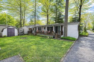 Bungalow for Sale, 85 Theme Park Dr #153, Wasaga Beach, ON