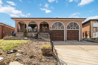 Detached House for Sale, 118 Tandridge Cres, Toronto, ON