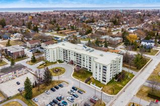Apartment for Sale, 172 Eighth St #102, Collingwood, ON