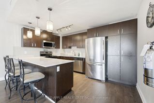 Apartment for Sale, 11611 Yonge St N #719, Richmond Hill, ON