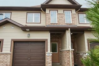 Freehold Townhouse for Sale, 40 GORDON FERGUSON Pl, Arnprior, ON