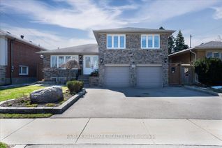 Sidesplit for Sale, 25 Fenley Dr, Toronto, ON