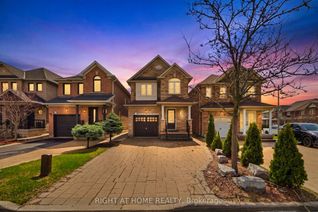 Property for Sale, 212 Venice Gate Dr, Vaughan, ON