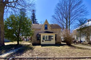 Detached House for Sale, 656 Market St, Saugeen Shores, ON