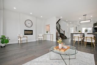 Freehold Townhouse for Sale, 42 Vantage Loop N/A, Newmarket, ON