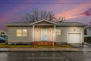 Bungalow for Sale, 15 Forget St, Russell, ON