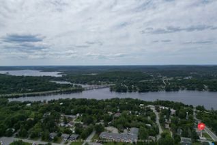 Sidesplit for Sale, 13 Yonge St S, Huntsville, ON