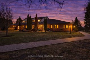 Bungaloft for Sale, 36 Champlain Cres #32, Peterborough, ON